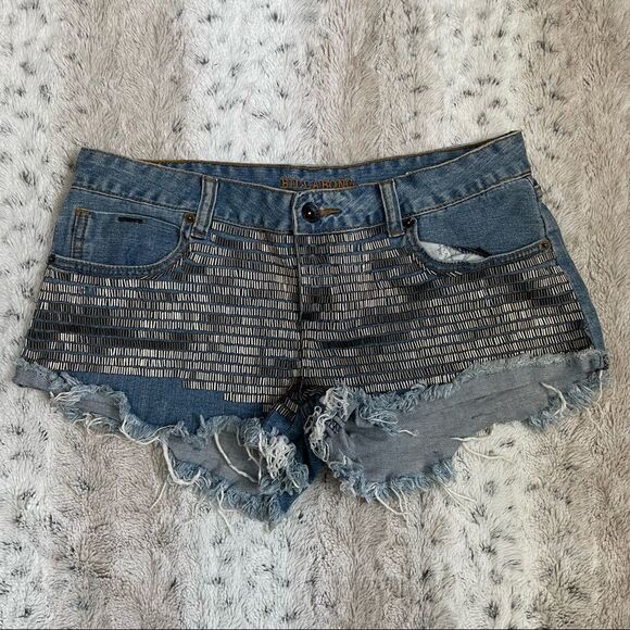 𝅺[5] Vintage Billabong Metal Hardware Festival Distressed Denim Jean Shorts - Picture 3 of 5